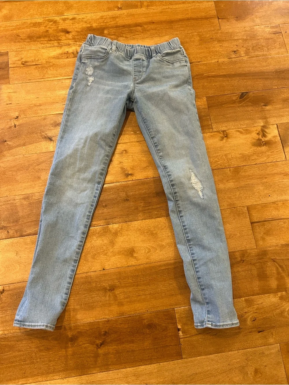 GAP Light Wash Kids Skinny Jeans/Jeggings with distressed accents